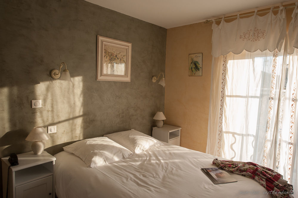 Le Crillon Hotel Murs  Bagian luar foto