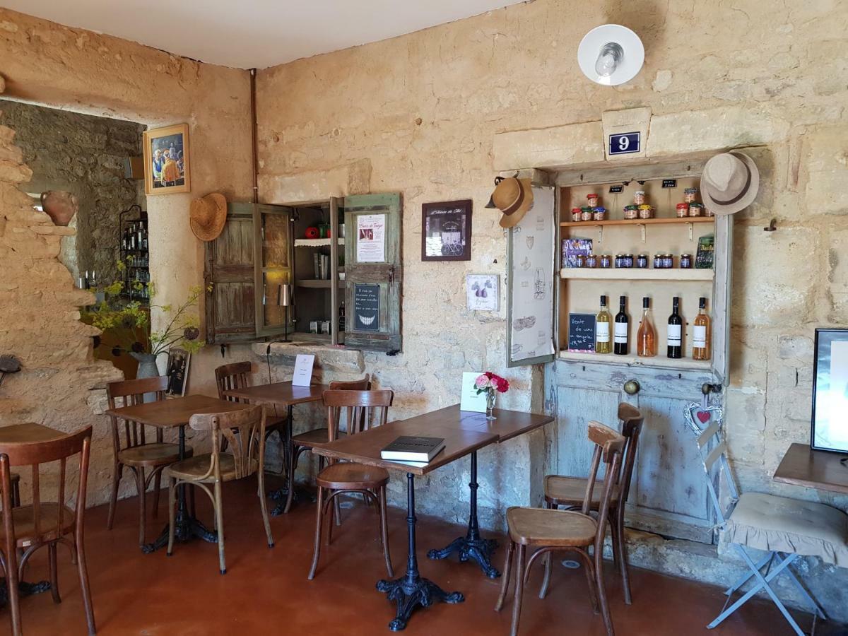 Le Crillon Hotel Murs  Bagian luar foto